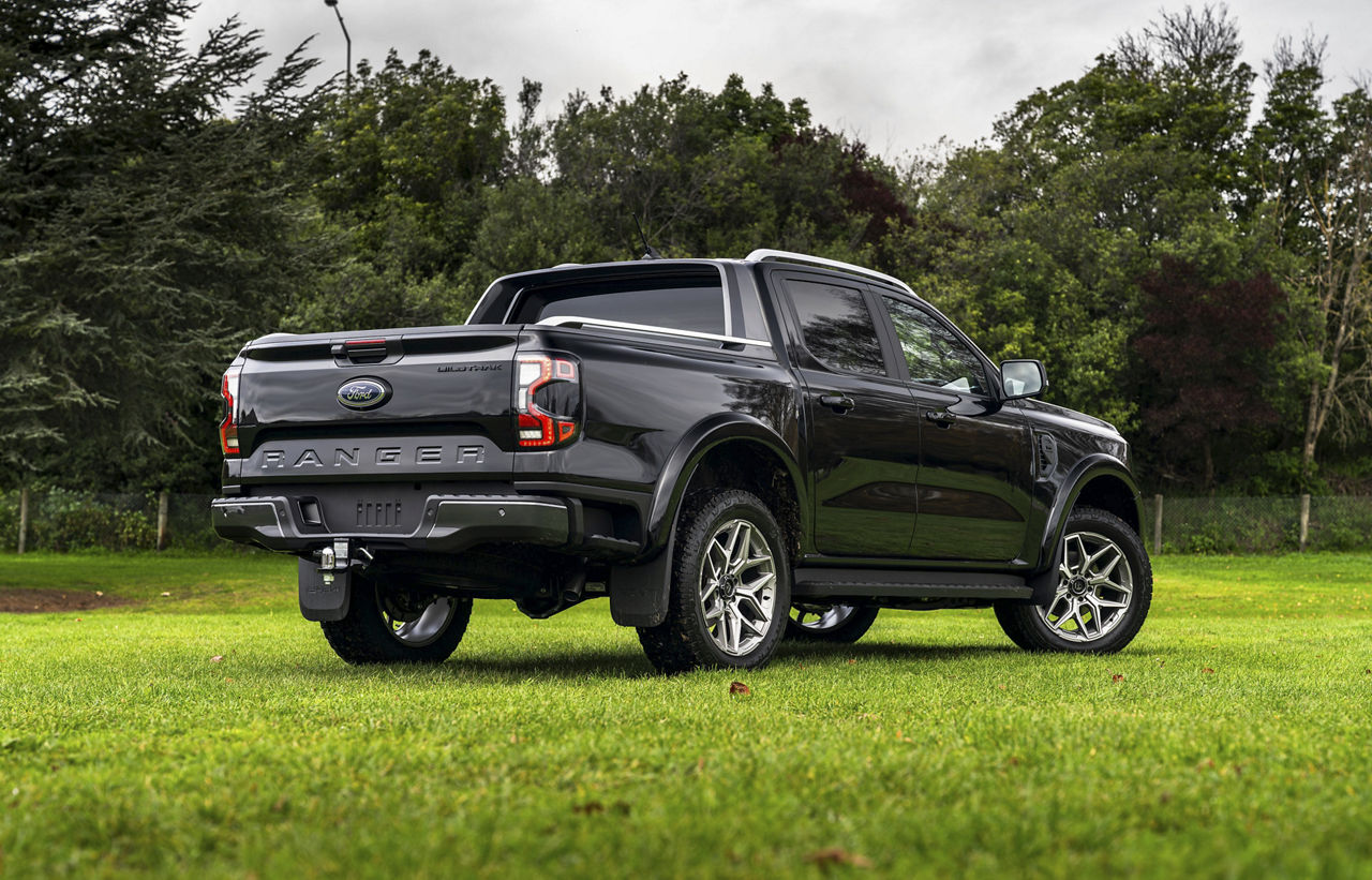2025 Ford Ranger Wildtrak - Fuel FLUX - Gray | Wheel Pros